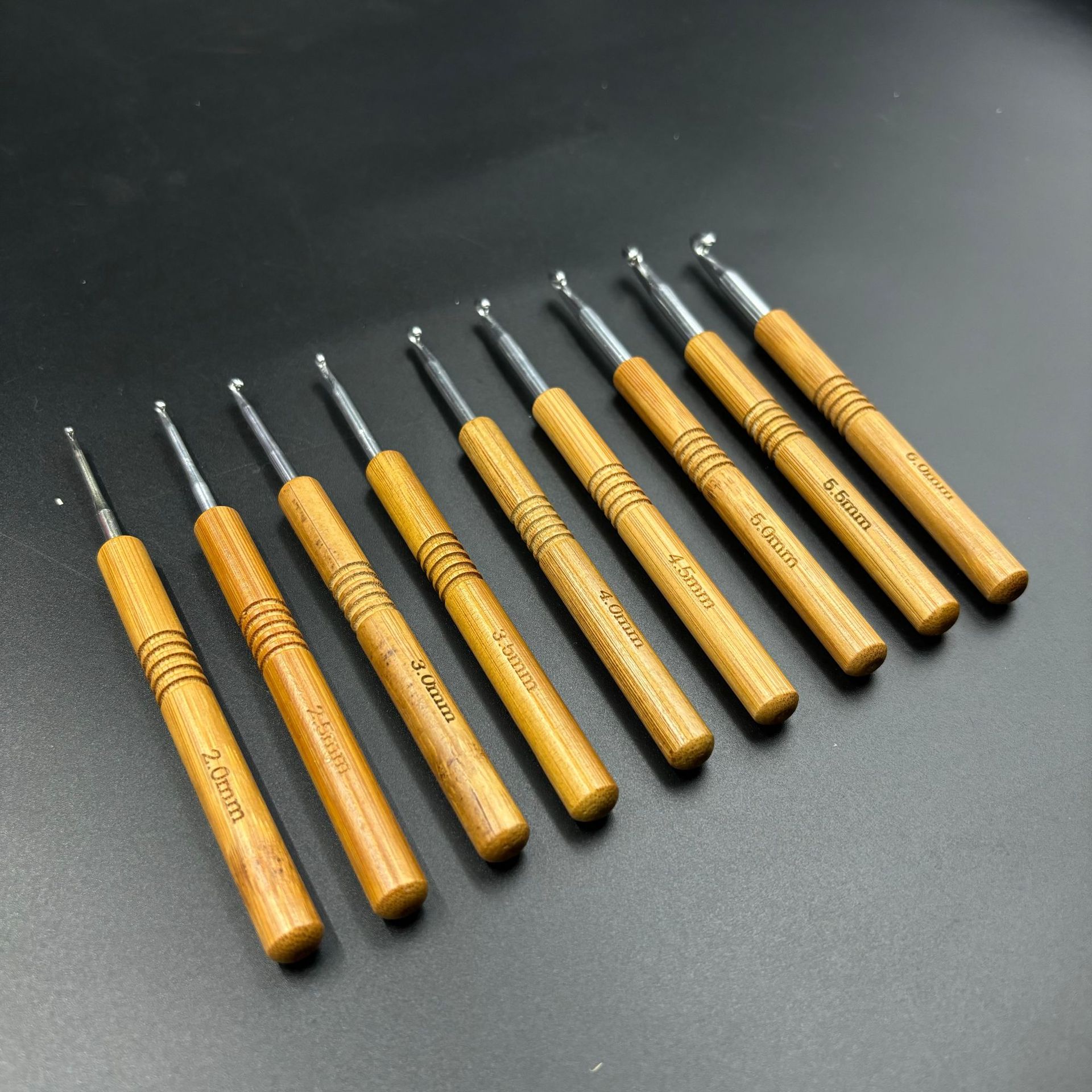 1 pz. uncinetti con manico in  - Wooden Crochet Hooks Ergonomic Handle recensione e prezzo